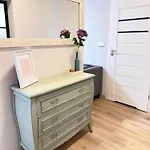 Апартаменты Komfortowy Self Check-in 3 Sypialnie & 2 Miejsca Parkingowe *