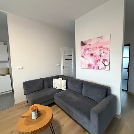 Komfortowy Podolany 3 Sypialnie & 2 Miejsca Parkingowe