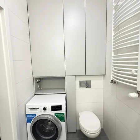 Komfortowy Podolany 3 Sypialnie & 2 Miejsca Parkingowe