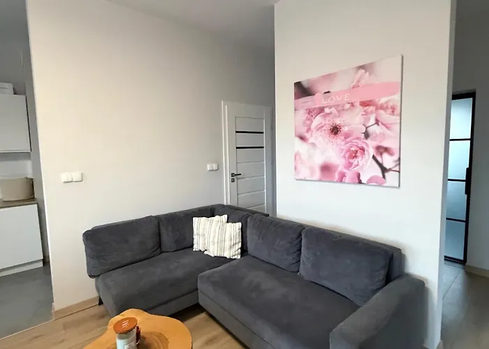 Komfortowy Podolany 3 Sypialnie & 2 Miejsca Parkingowe