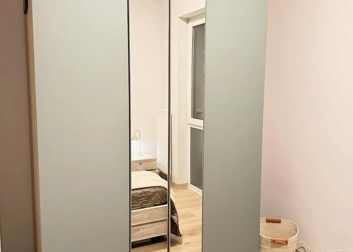 Komfortowy Podolany 3 Sypialnie & 2 Miejsca Parkingowe Apartamento Poznan