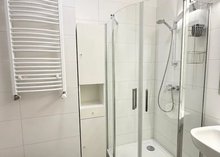 Komfortowy Self Check-in 3 Sypialnie & 2 Miejsca Parkingowe *